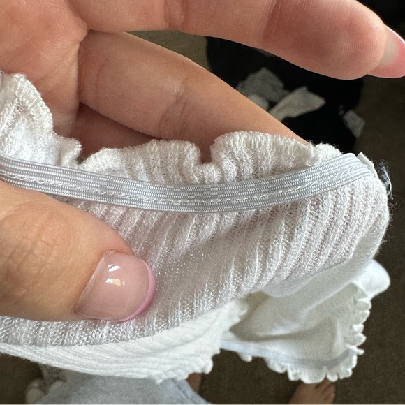 Off the Shoulder White Ruffled Crop Top - Picture 4 of 4